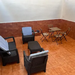 https://casa-claudia-el-medano-tenerife.adeje-hotels.com